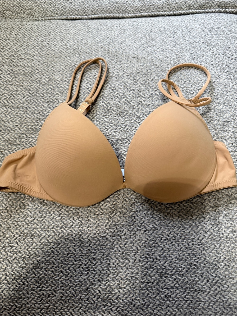La Perla Nude-Tan Push-Up bras